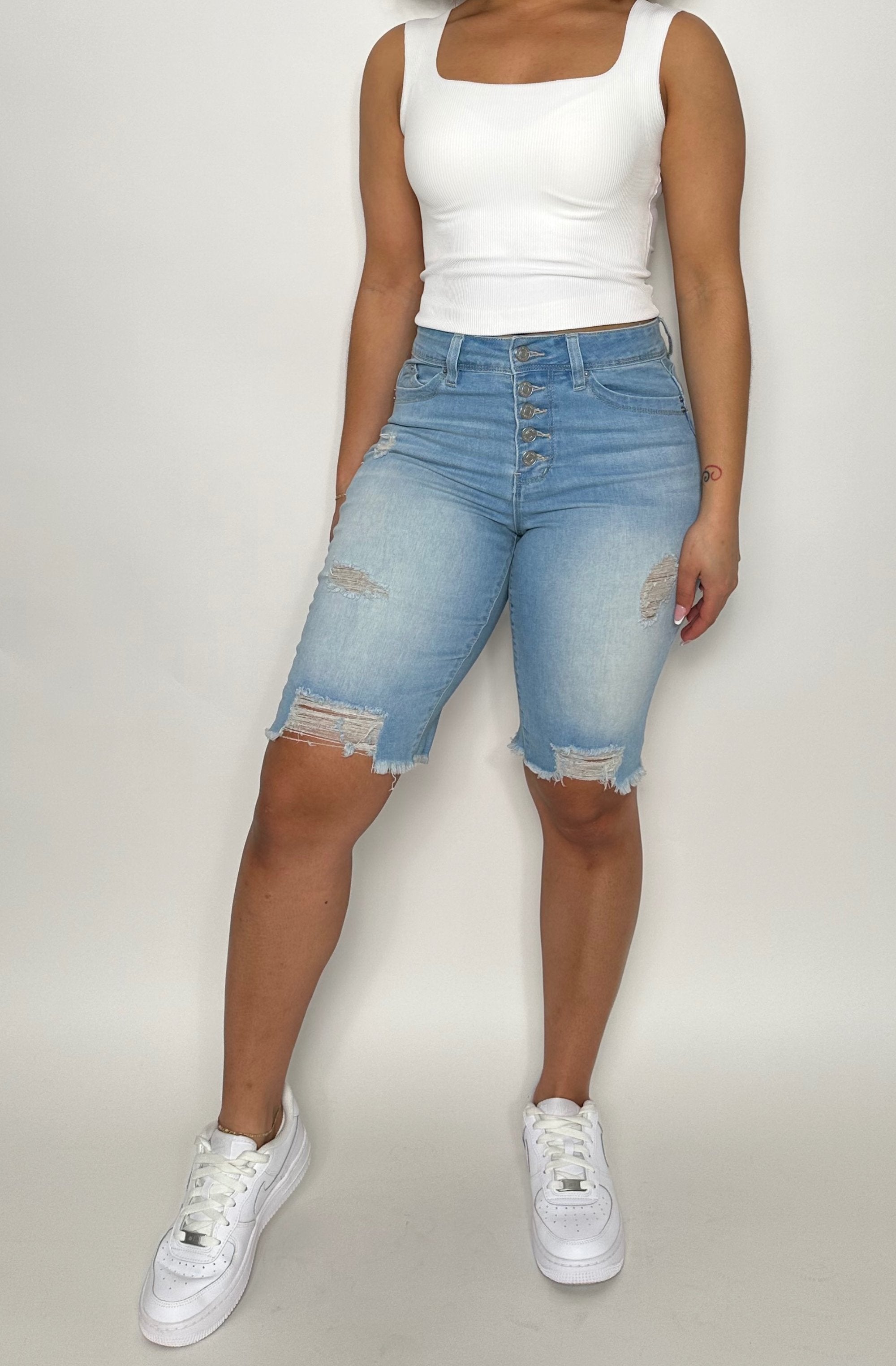 Bermuda high fashion waisted shorts